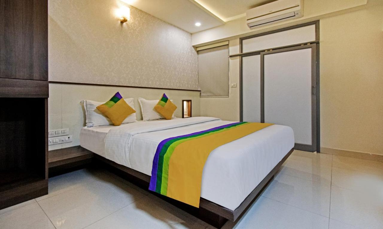 Itsy Hotels Deluxe Inn Chennai Bagian luar foto