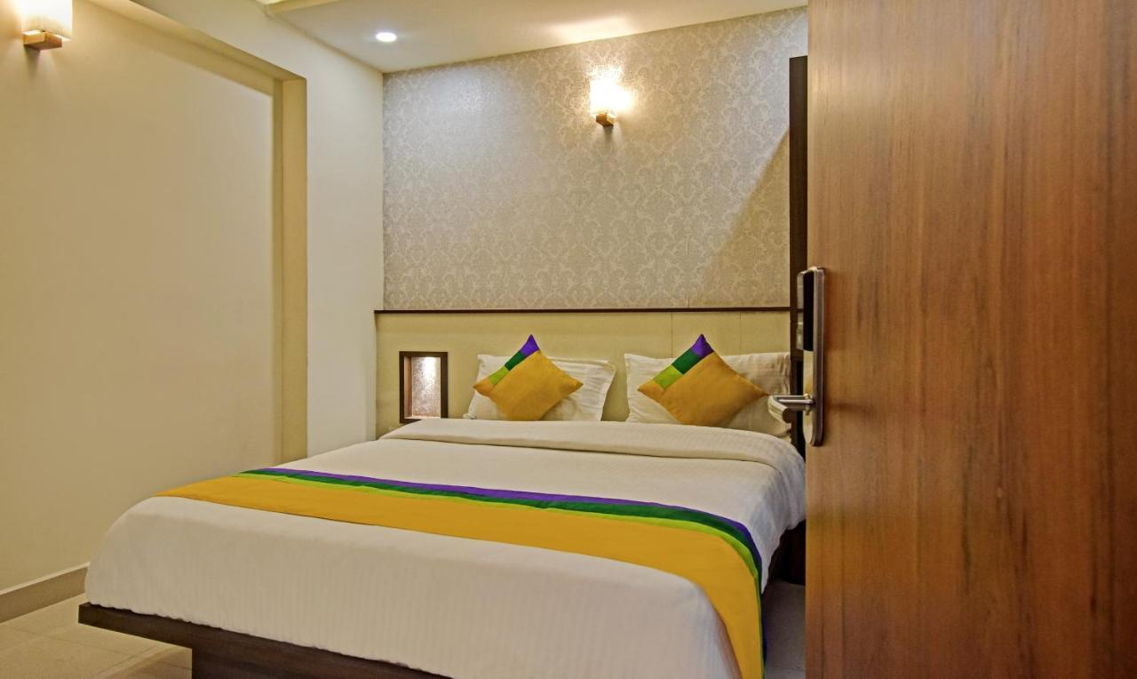 Itsy Hotels Deluxe Inn Chennai Bagian luar foto