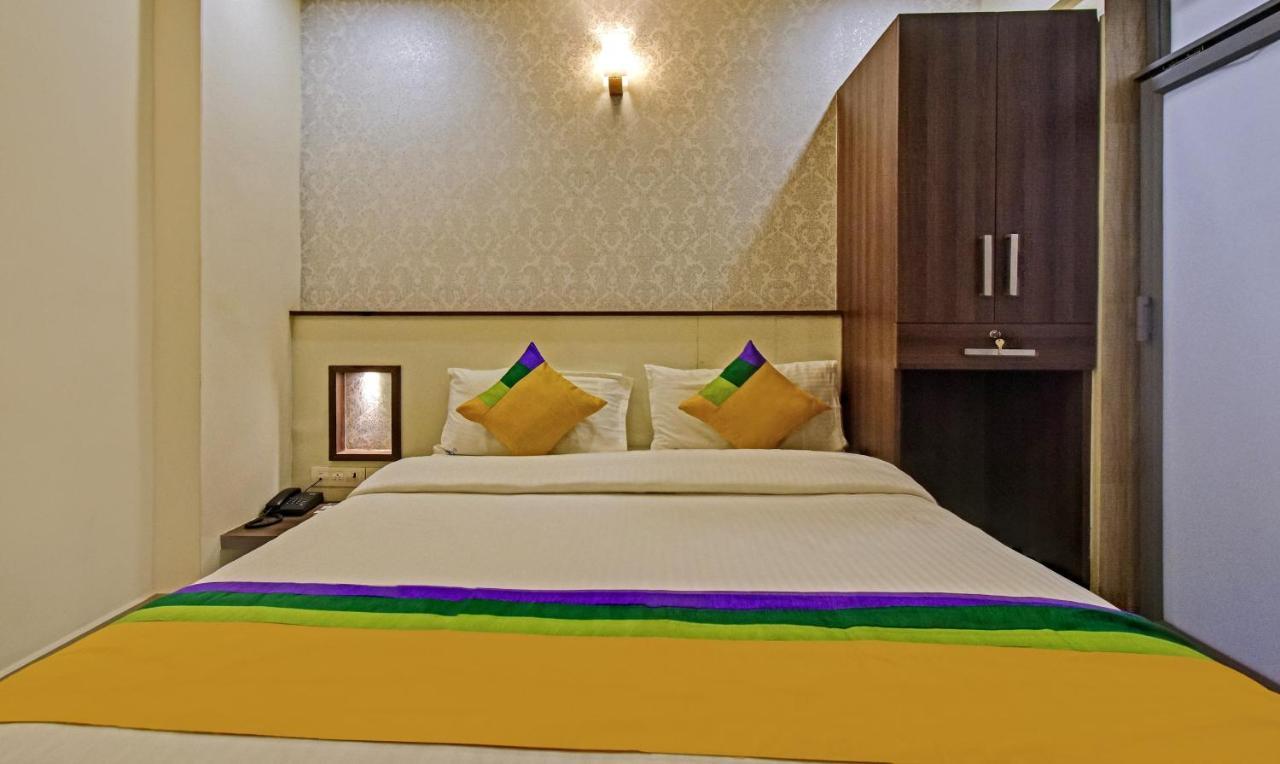 Itsy Hotels Deluxe Inn Chennai Bagian luar foto