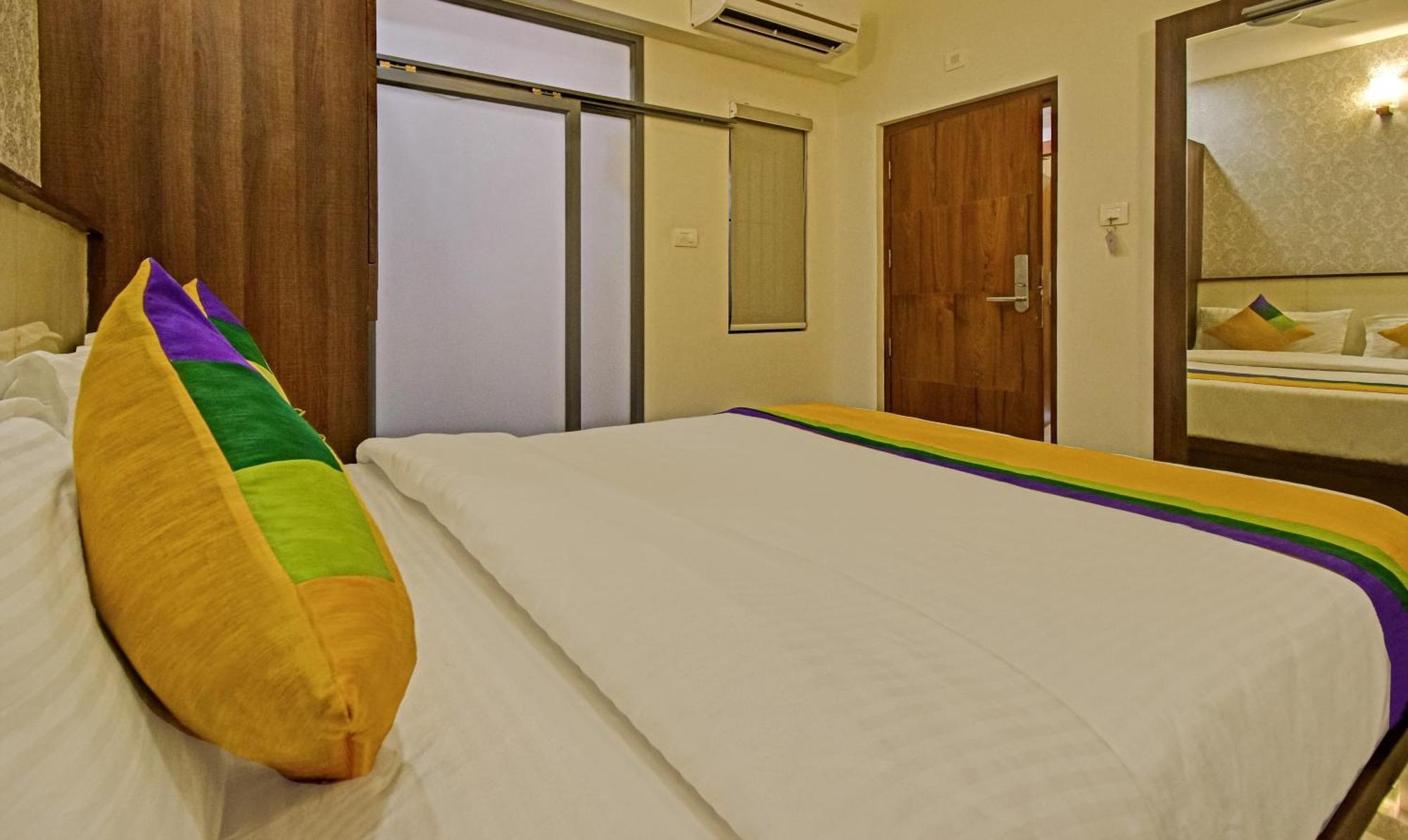Itsy Hotels Deluxe Inn Chennai Bagian luar foto