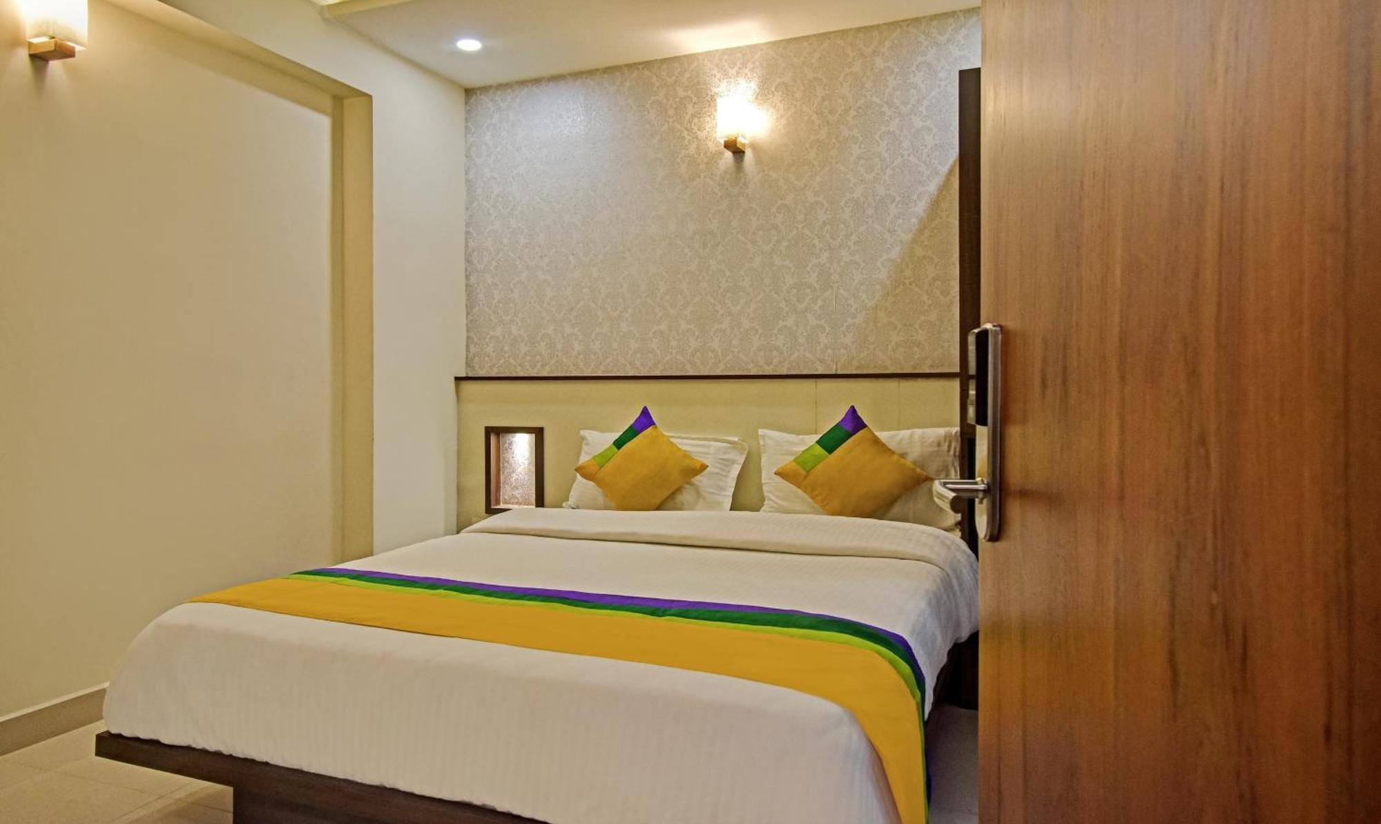 Itsy Hotels Deluxe Inn Chennai Bagian luar foto